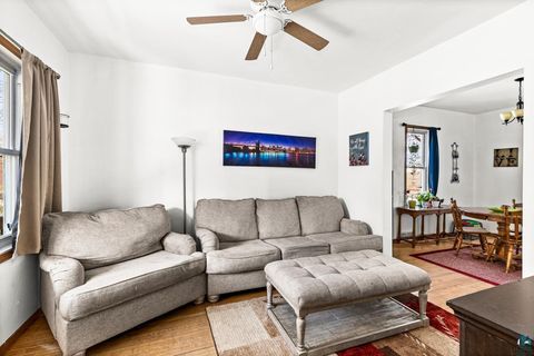 Tiny photo for 822 E 7th St, Duluth, MN 55805 (MLS # 6125173)