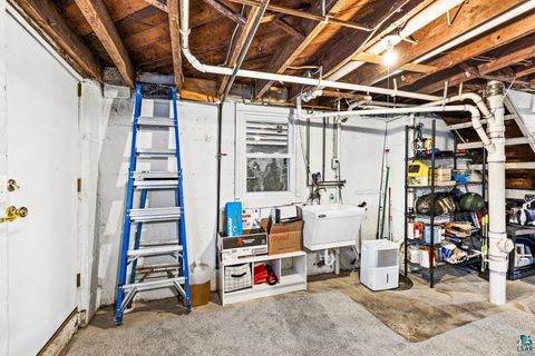 Tiny photo for 822 E 7th St, Duluth, MN 55805 (MLS # 6125173)