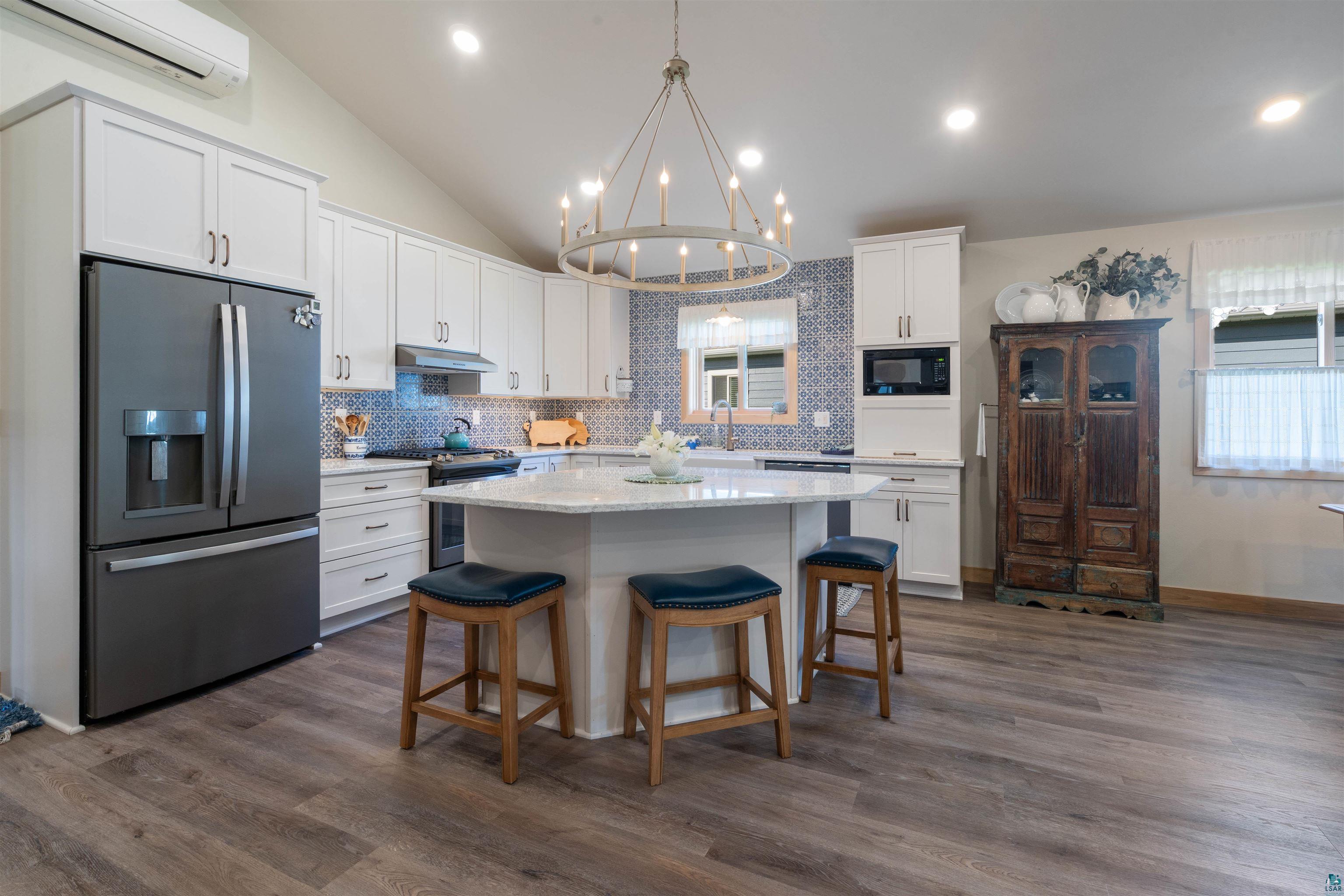 33 Billings Ln