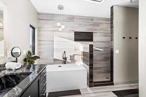 Tiny photo for 2727 Minnesota Ave, Duluth, MN 55802 (MLS # 6123528)