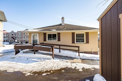 Tiny photo for 6015 E Superior St, Duluth, MN 55804 (MLS # 6123860)