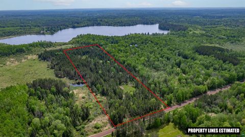 Photo of 41 Turner Rd, Duluth, MN 55803 (MLS # 6123547)