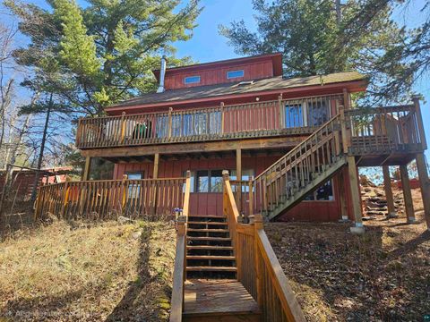Photo of 4045 Long Lake Shores Rd, Eveleth, MN 55734 (MLS # 6124562)