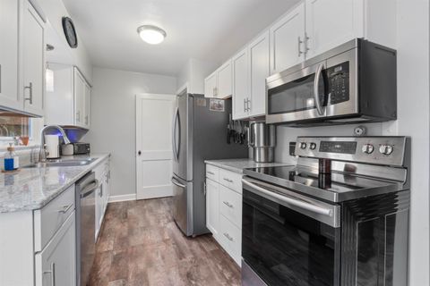 Tiny photo for 5118 Wyoming St, Duluth, MN 55804 (MLS # 6123085)