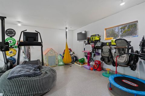 Tiny photo for 5118 Wyoming St, Duluth, MN 55804 (MLS # 6123085)