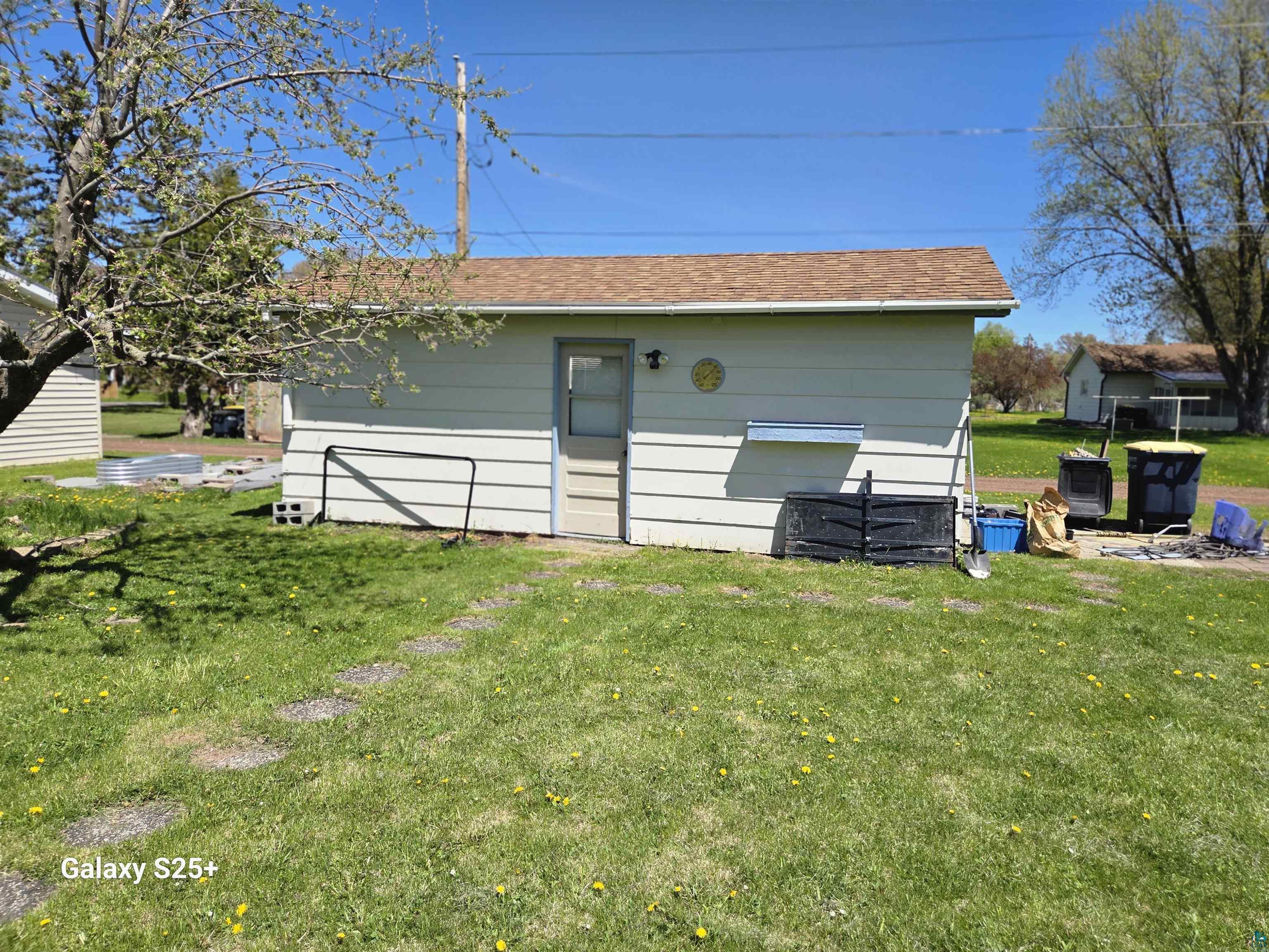 1308 W 11th Ave W
