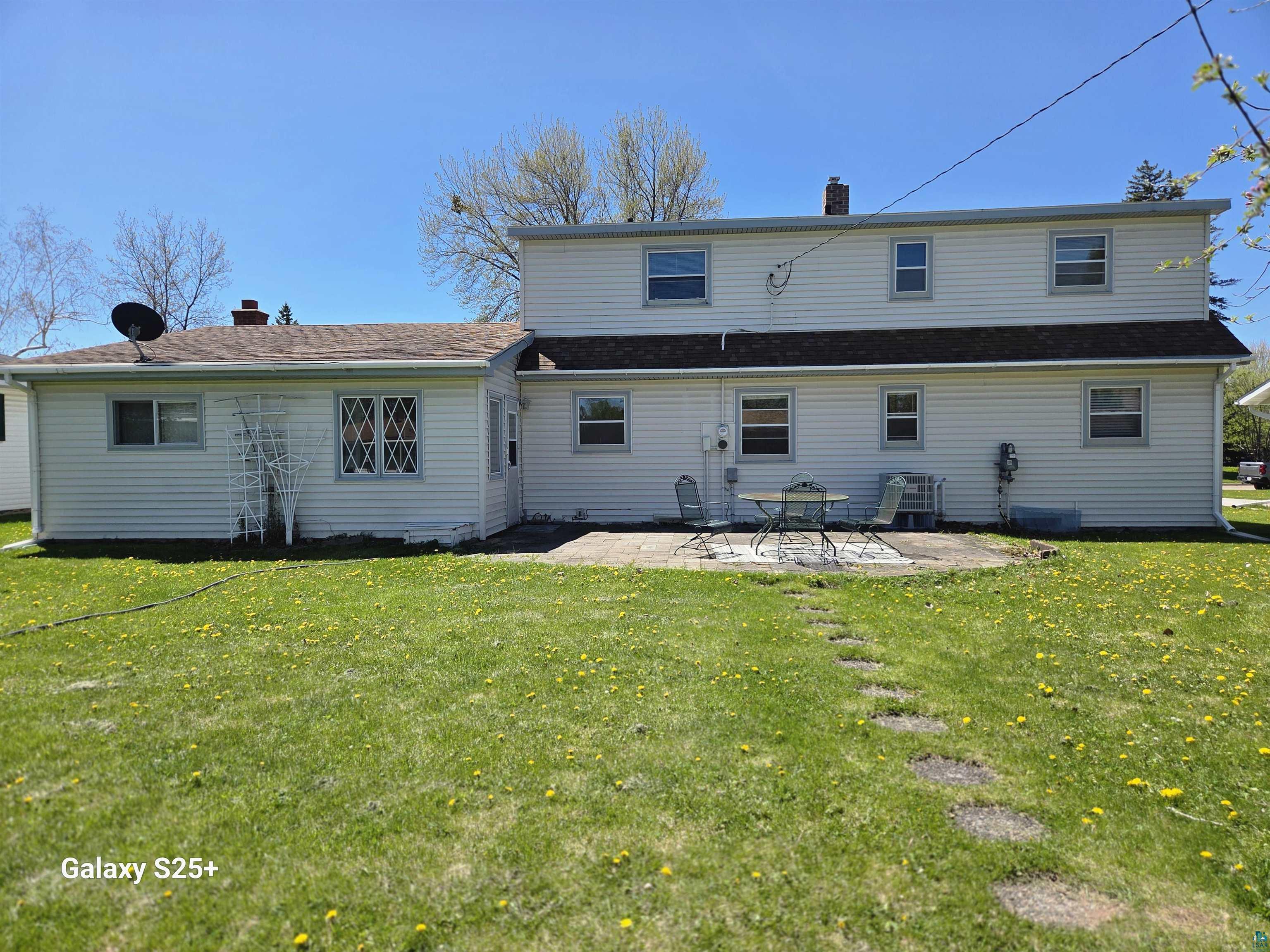 1308 W 11th Ave W