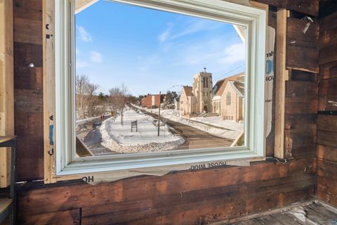 Tiny photo for 2502 W 3rd St, Duluth, MN 55806 (MLS # 6123758)