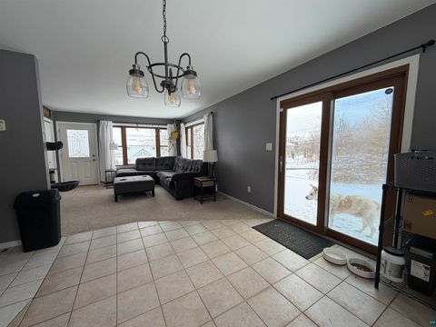 Tiny photo for 1025 W 8th St, Duluth, MN 55806 (MLS # 6123991)