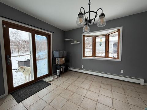 Tiny photo for 1025 W 8th St, Duluth, MN 55806 (MLS # 6123991)