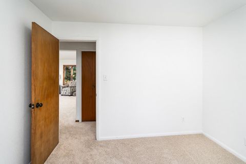 Tiny photo for 4320 Oneida St, Duluth, MN 55804 (MLS # 6122537)