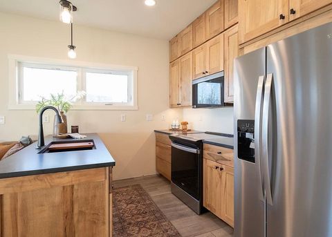 Tiny photo for 114116 E Lakeview Dr, Silver Bay, MN 55614 (MLS # 6122234)