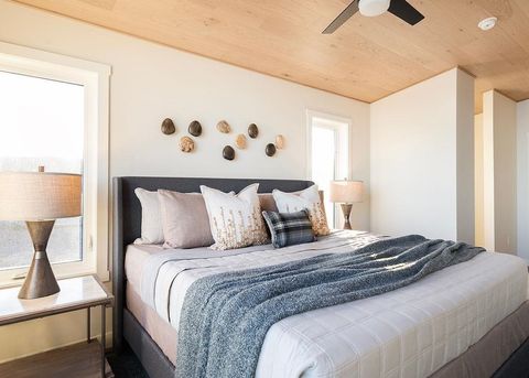 Tiny photo for 114116 E Lakeview Dr, Silver Bay, MN 55614 (MLS # 6122234)