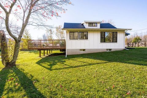 Tiny photo for 4074 W Tischer Rd, Duluth, MN 55803 (MLS # 6122512)