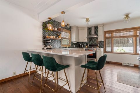 Tiny photo for 1524 W Arrowhead Rd, Duluth, MN 55811 (MLS # 6123521)