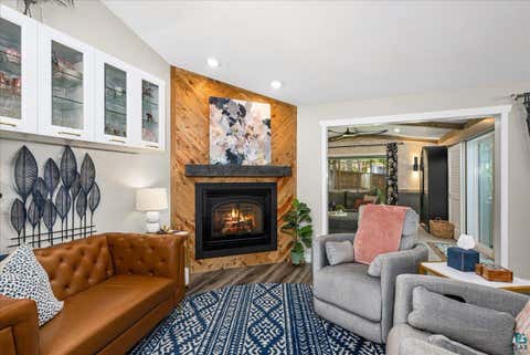 Tiny photo for 231 Chambersburg Dr, Duluth, MN 55811 (MLS # 6126619)
