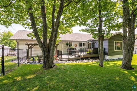 Tiny photo for 231 Chambersburg Dr, Duluth, MN 55811 (MLS # 6126619)