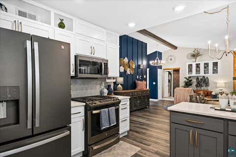 Tiny photo for 231 Chambersburg Dr, Duluth, MN 55811 (MLS # 6126619)