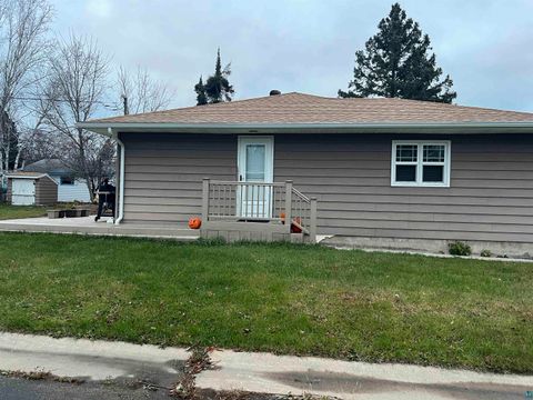 Tiny photo for 27 S 5th St W St, Aurora, MN 55705 (MLS # 6124256)