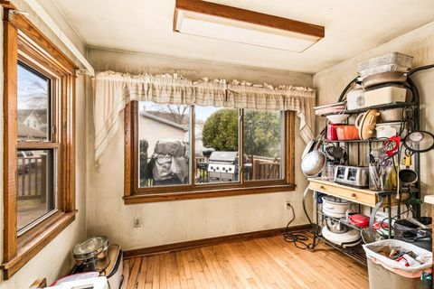 Tiny photo for 4223 W 5th St, Duluth, MN 55807 (MLS # 6125031)