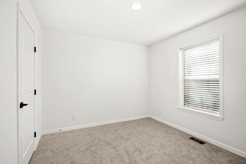 Tiny photo for 1914 E 1st St, Duluth, MN 55812 (MLS # 6123757)