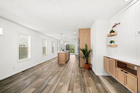 Tiny photo for 1914 E 1st St, Duluth, MN 55812 (MLS # 6123757)