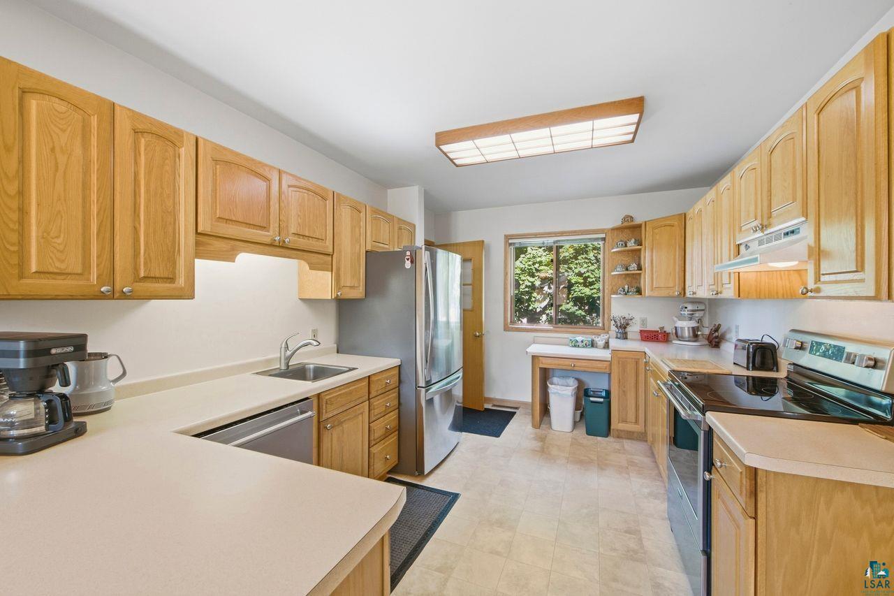 801 9th Ave W