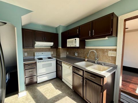 Tiny photo for 513 N 47th Ave W Ave, Duluth, MN 55807 (MLS # 6122360)