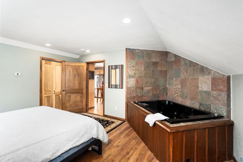 Tiny photo for 878 Old North Shore Rd, Two Harbors, MN 55616 (MLS # 6125205)
