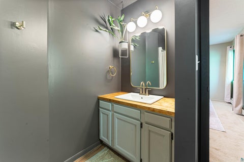 Tiny photo for 1510 Woodbury Ln, Duluth, MN 55803 (MLS # 6126896)
