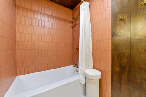 Tiny photo for 1510 Woodbury Ln, Duluth, MN 55803 (MLS # 6126896)