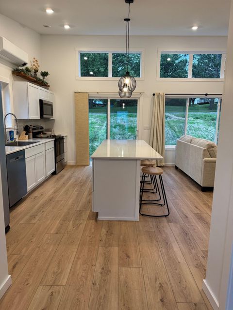 Tiny photo for 14 W Linden St, Duluth, MN 55811 (MLS # 6123025)