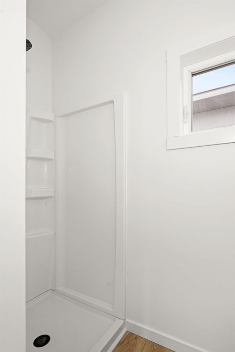 Tiny photo for 14 W Linden St, Duluth, MN 55811 (MLS # 6123025)