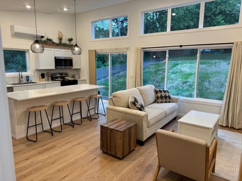 Tiny photo for 14 W Linden St, Duluth, MN 55811 (MLS # 6123025)