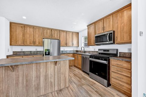 Tiny photo for 306 W Palm St, Duluth, MN 55811 (MLS # 6125922)