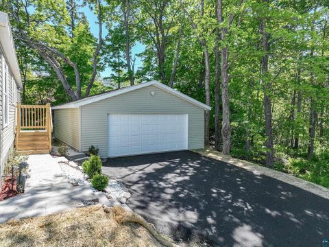 Tiny photo for 306 W Palm St, Duluth, MN 55811 (MLS # 6125922)