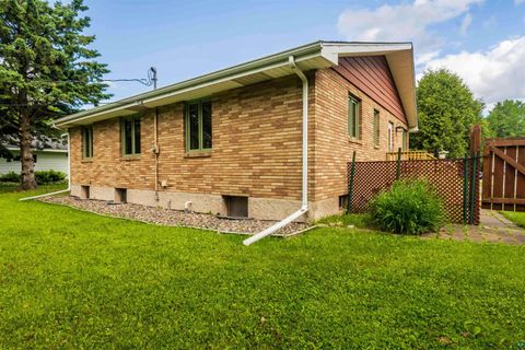 Tiny photo for 827 Almac Dr, Proctor, MN 55810 (MLS # 6126205)
