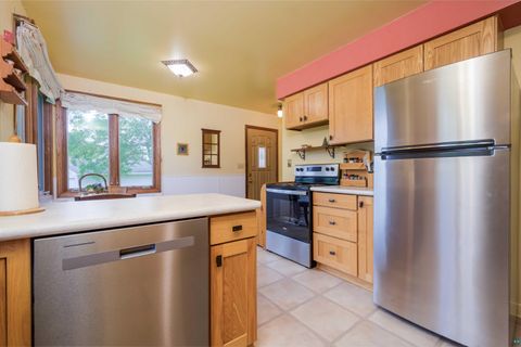 Tiny photo for 827 Almac Dr, Proctor, MN 55810 (MLS # 6126205)