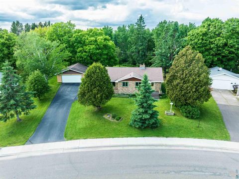 Tiny photo for 827 Almac Dr, Proctor, MN 55810 (MLS # 6126205)