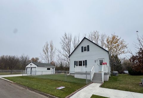 Photo of 3833 3rd Ave W Ave, Hibbing, MN 55746 (MLS # 6122714)