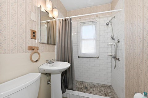 Tiny photo for 11 S 51st Ave E AVE, Duluth, MN 55804 (MLS # 6127716)