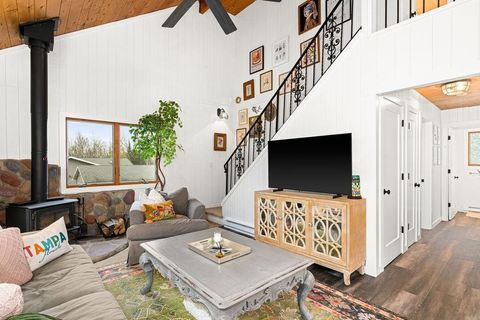 Tiny photo for 19 Reed Dr, Silver Bay, MN 55614 (MLS # 6122868)