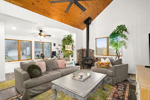 Tiny photo for 19 Reed Dr, Silver Bay, MN 55614 (MLS # 6122868)