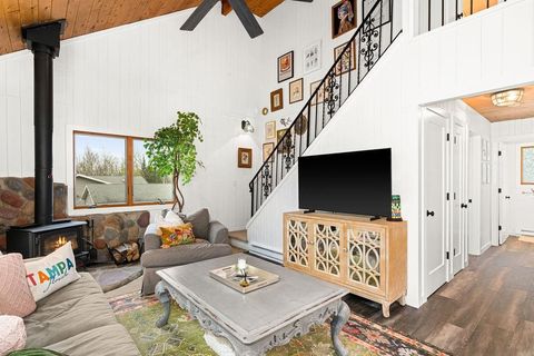 Tiny photo for 19 Reed Dr, Silver Bay, MN 55614 (MLS # 6122868)