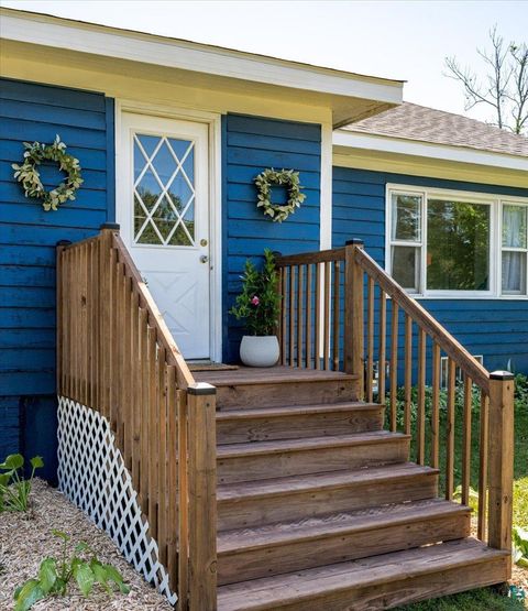 Tiny photo for 202 Ashland Ave, Carlton, MN 55718 (MLS # 6126754)