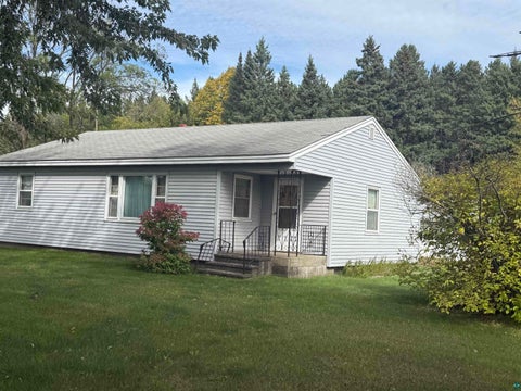 Photo of 895 Cemetery Rd, Wrenshall, MN 55797 (MLS # 6128083)