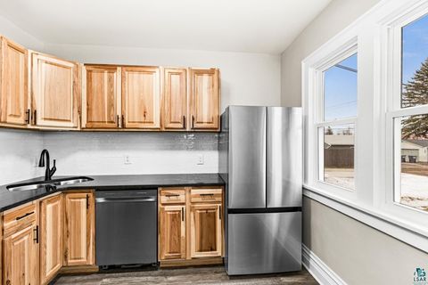 Tiny photo for 3916 W 4th Street, Duluth, MN 55807 (MLS # 6124213)