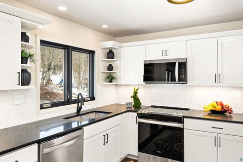 Tiny photo for 3273 Strand Rd, Duluth, MN 55803 (MLS # 6124012)