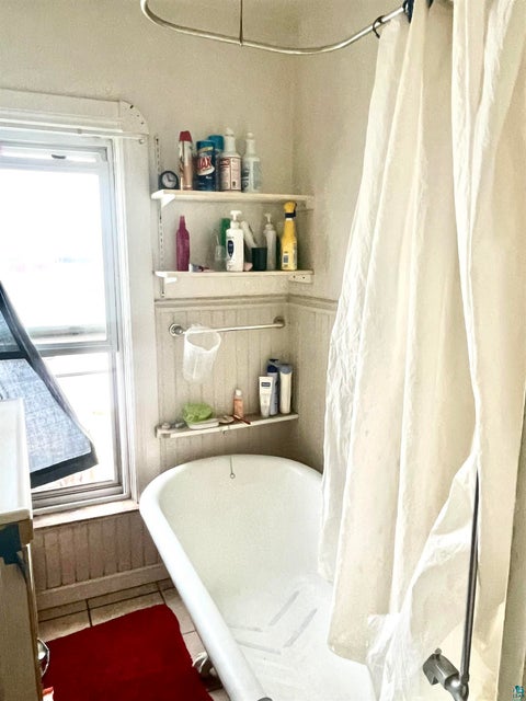 Tiny photo for 24 N 25th Ave W AVE, Duluth, MN 55806 (MLS # 6125969)