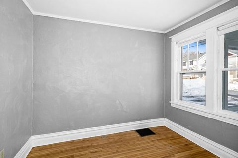 Tiny photo for 915 N 13th Ave E Ave, Duluth, MN 55805 (MLS # 6123221)